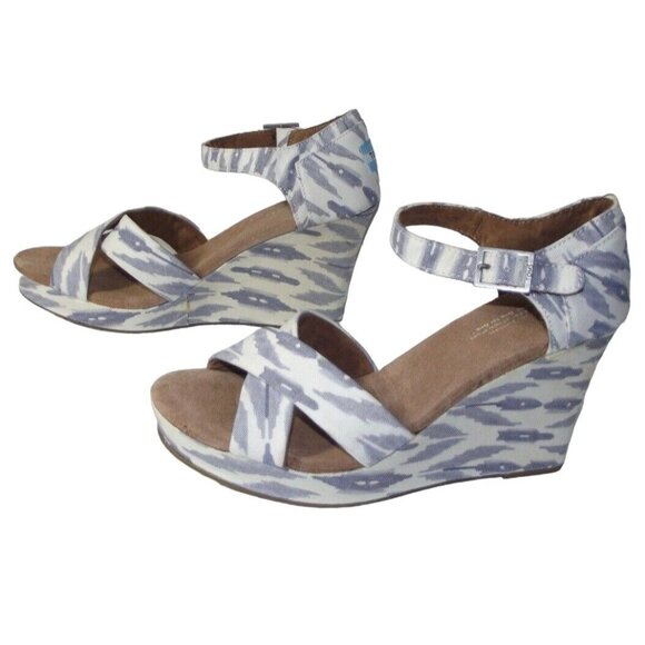 Toms Chambray Sandals 9.5 blue white canvas Peep-Toe Wedge adjustable straps - Picture 1 of 12
